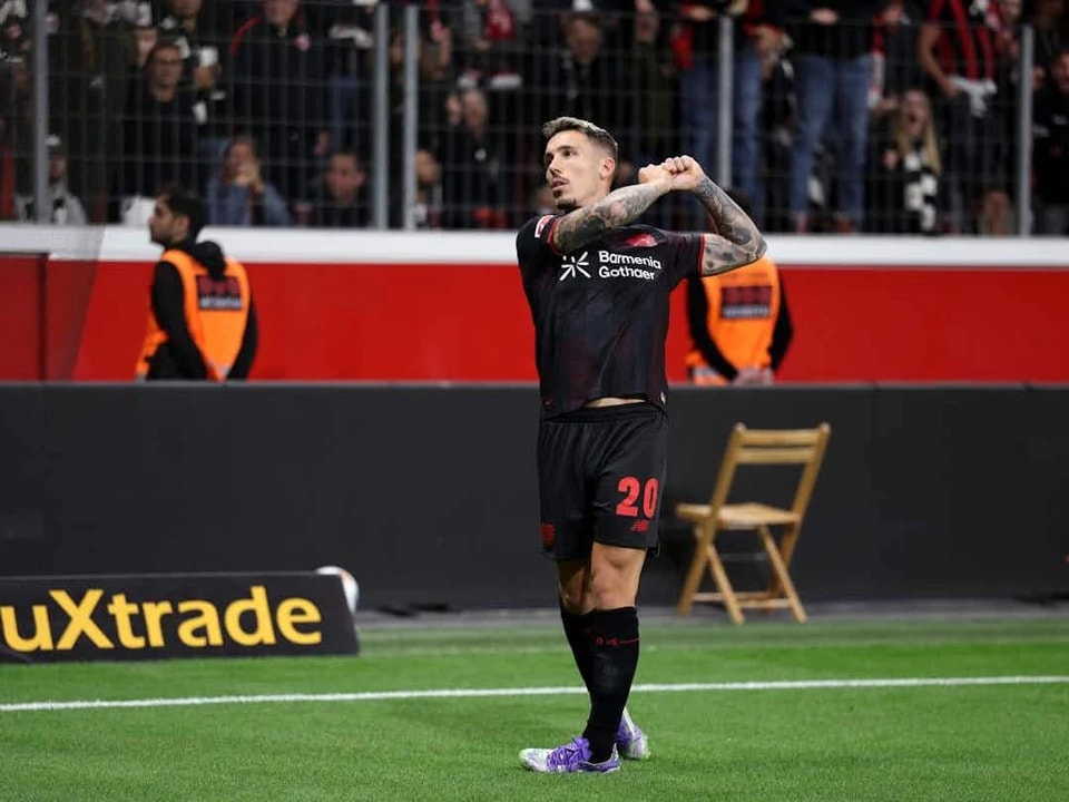 助攻, 左后卫打进 助攻, 左后卫打进