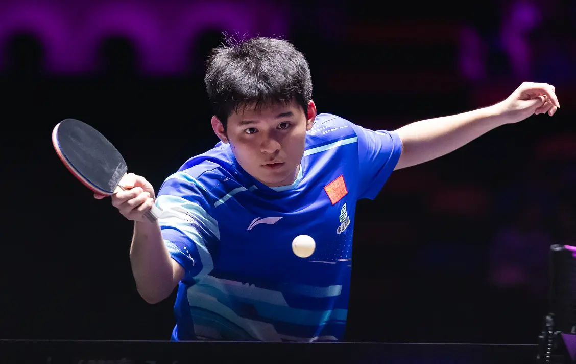 主动进攻使, 门冠军赛的, 对决 主动进攻使, 门冠军赛的, 对决